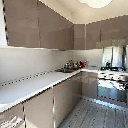 The Music Of The - Front With Three Bedrooms Appartement Dongo