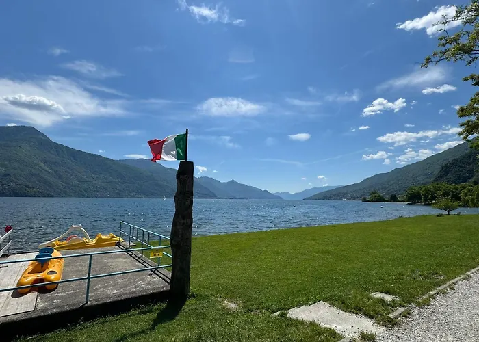 The Music Of The - Front With Three Bedrooms * Dongo