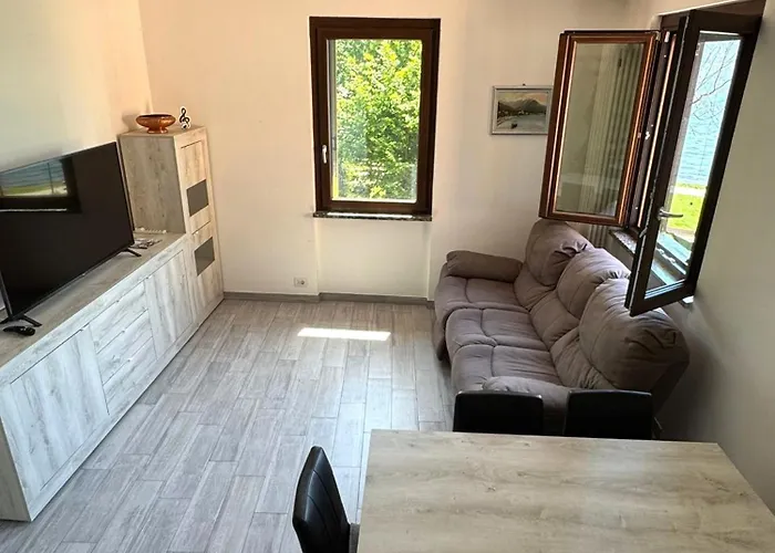 The Music Of The - Front With Three Bedrooms *