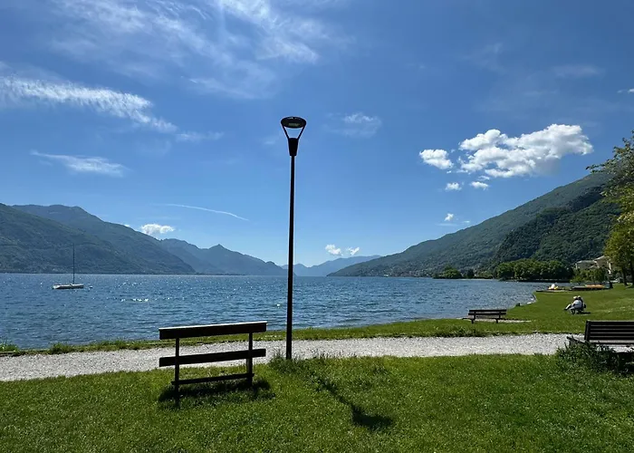 The Music Of The - Front With Three Bedrooms Dongo