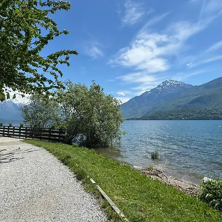 The Music Of The - Front With Three Bedrooms アパート ドンゴ